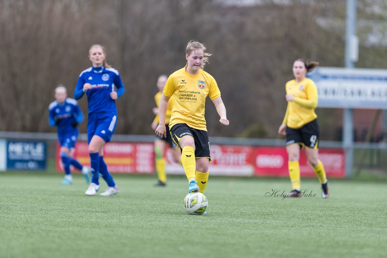 Bild 265 - F SSC Hagen Ahrensburg - SV Frisia Risum-Lindholm : Ergebnis: 1:2